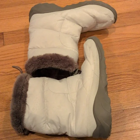 The North Face 700 Women's Nuptse Apres Booties Goose Down Insulated - Picture 14 of 14